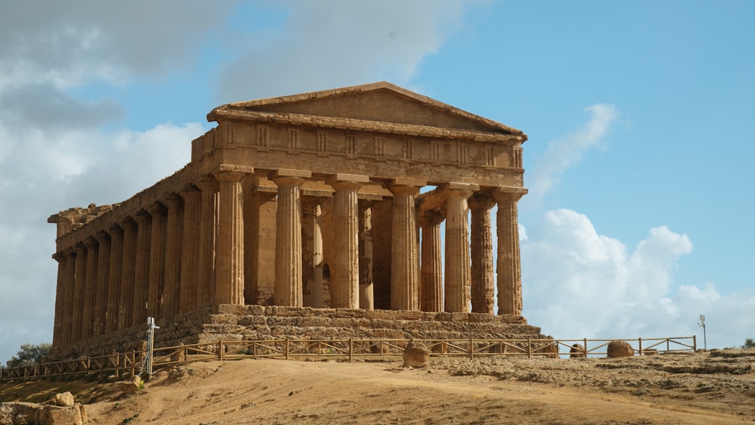 Parthenon: The Icon of Classical Architecture - Atene 105 58 | Secret World Trip Planner