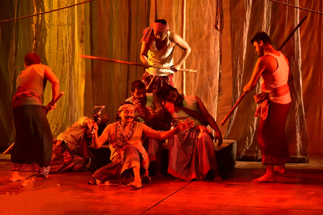Phare, der kambodschanische Zirkus: Ein Kulturlicht - Sok San Rd | Secret World Trip Planner