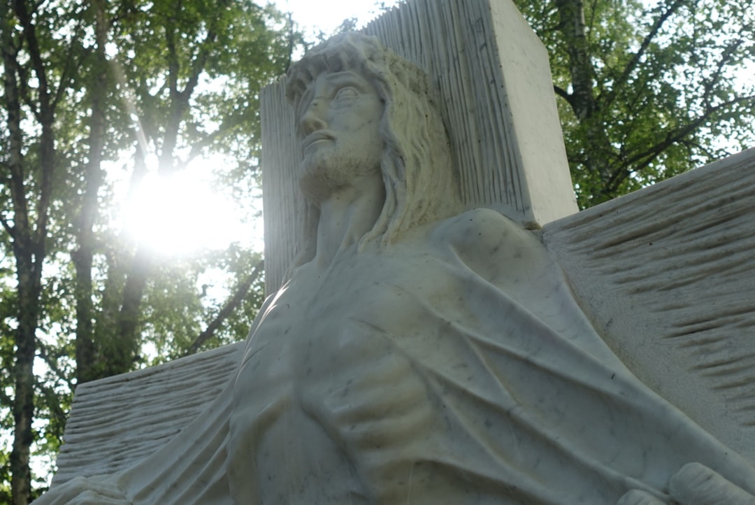 Entdecke Lourdes: das Herz der marianischen Spiritualität in Frankreich | Secret World Trip Planner