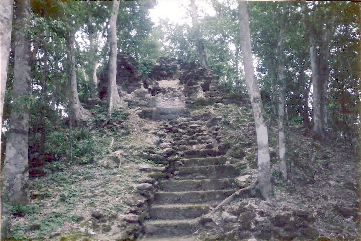Nakbé: il mistero dell'antica civiltà Maya in Guatemala — La Gloria
