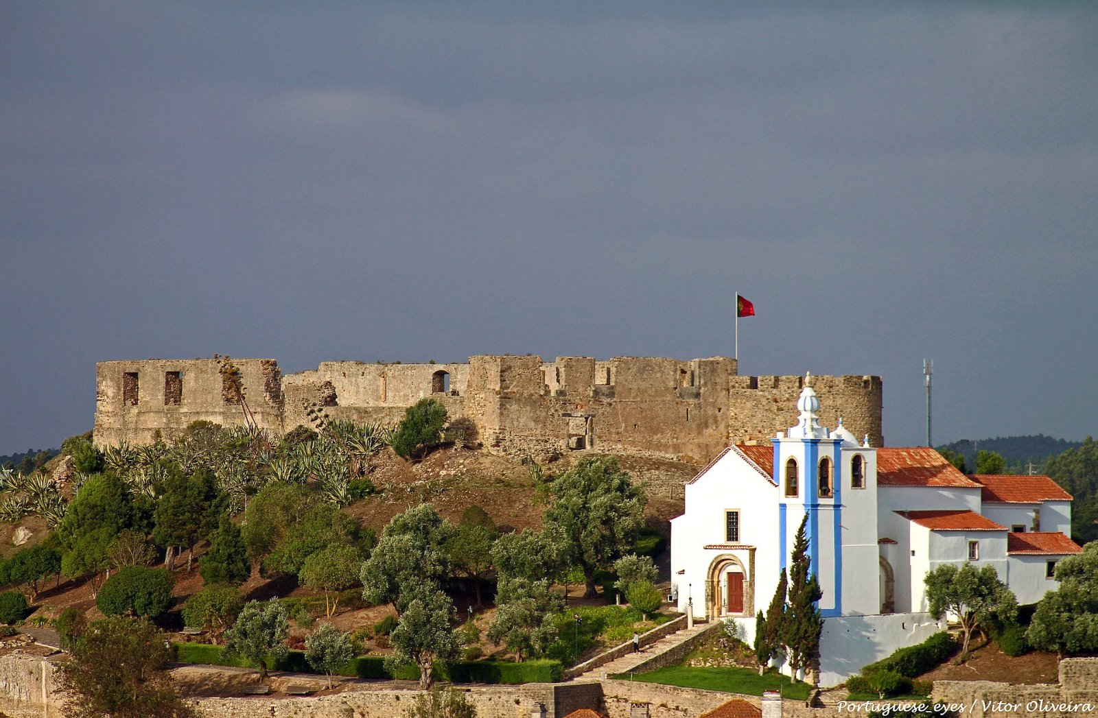 Entdecken Sie die Burg von Torres Vedras: Geschichte und Charme - Torres Vedras | Secret World Trip Planner