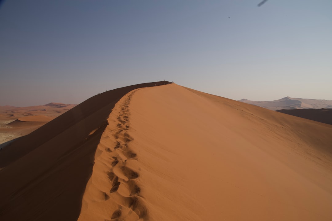 Düne 45 Sossusvlei: Die Magie der Namibwüste - Dune 45 Sossusvlei | Secret World Trip Planner