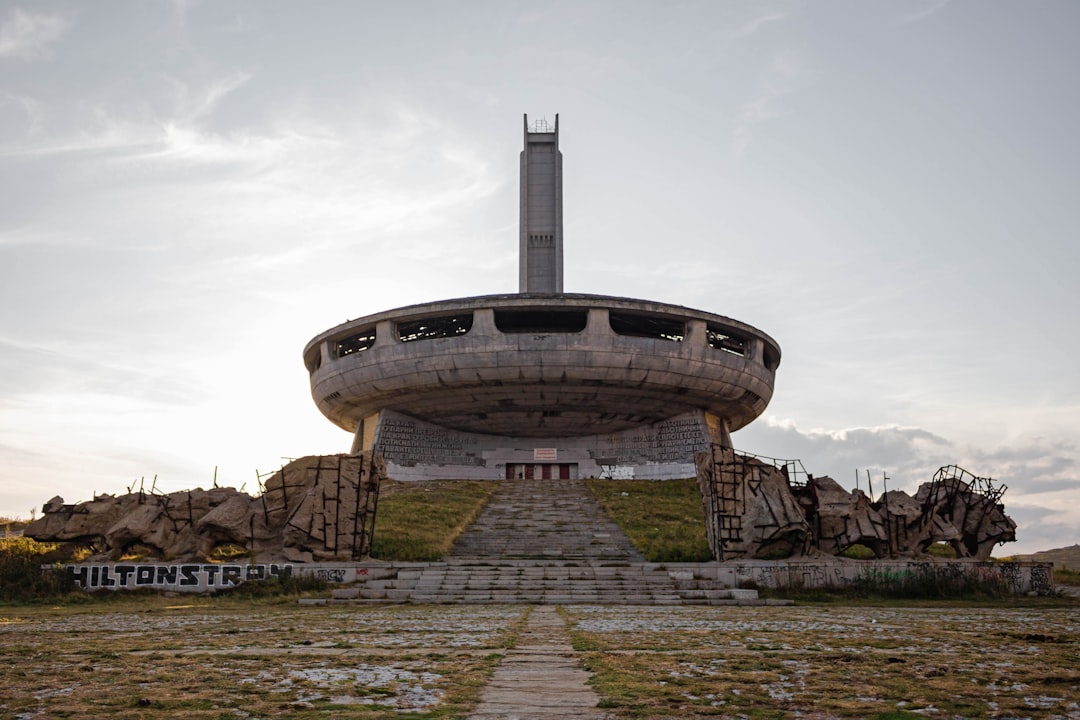 Il Monumento di Tjentiste: Arte e Memoria in Bosnia - 8MWP+CPP | Secret World Trip Planner