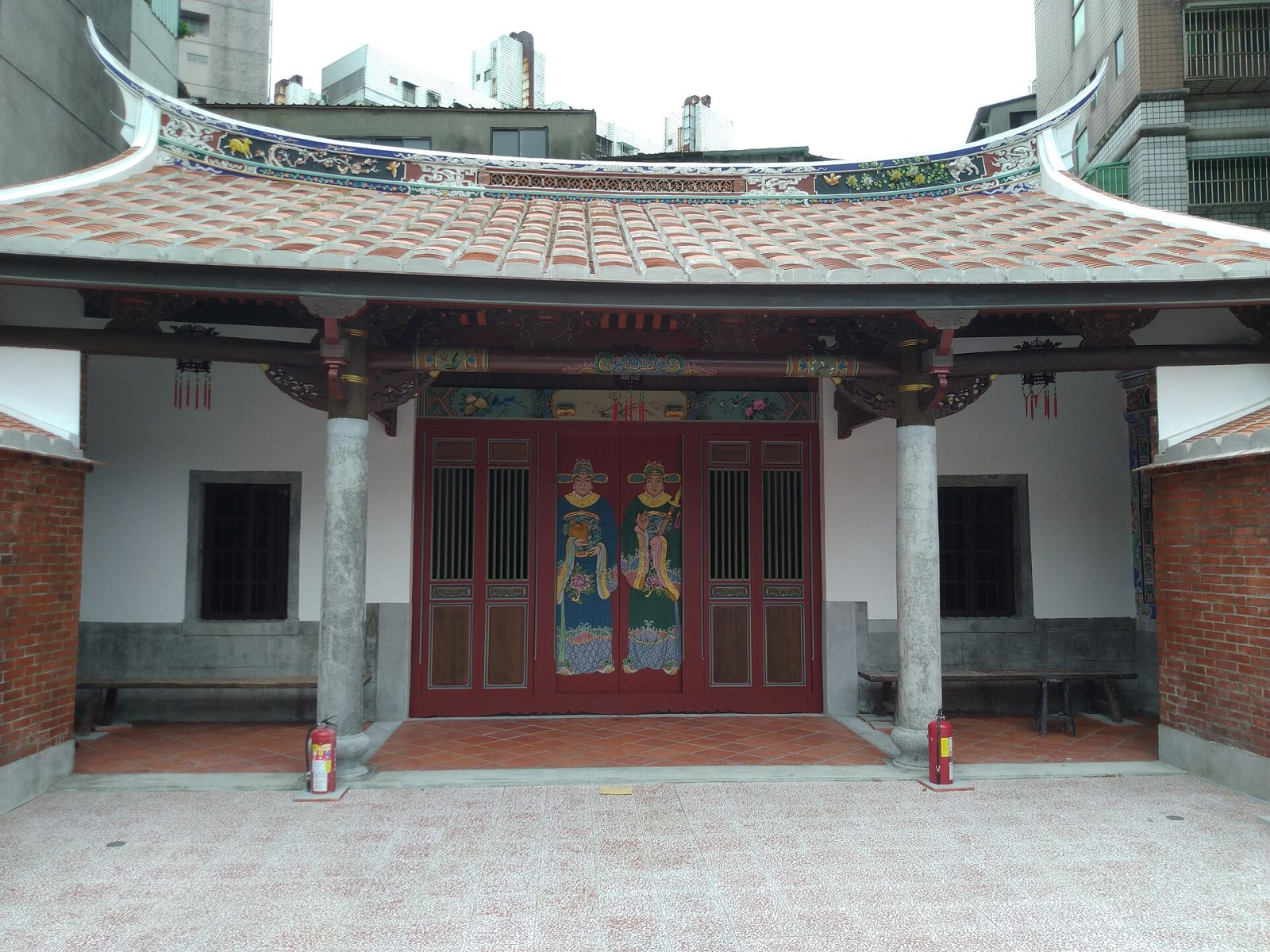 Entdecken Sie die Geschichte von 板橋迪毅堂: Ein Schatz Taiwans — Liufang Village