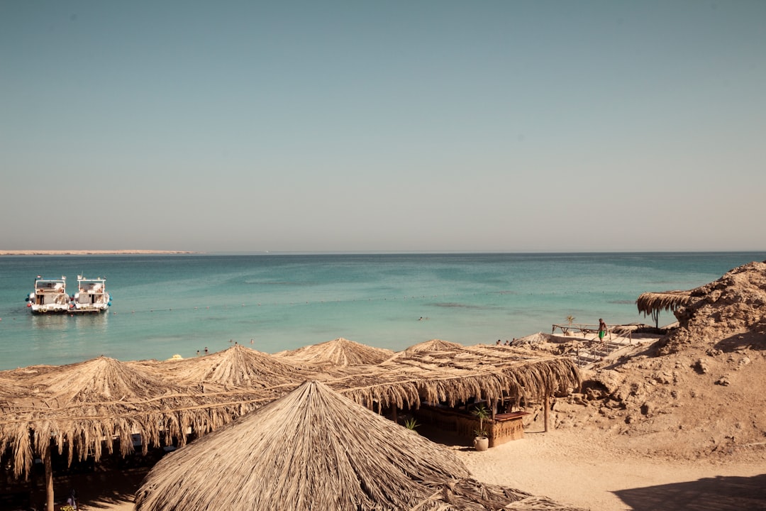 Entdecken Sie Abu Ras: Ein Naturparadies in Ägypten | Secret World Trip Planner