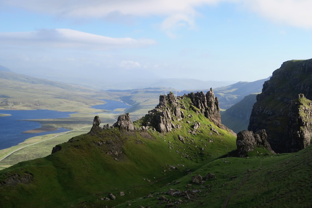 Atemberaubende Panoramen in Portree: Farben und Natur — Portree IV51
