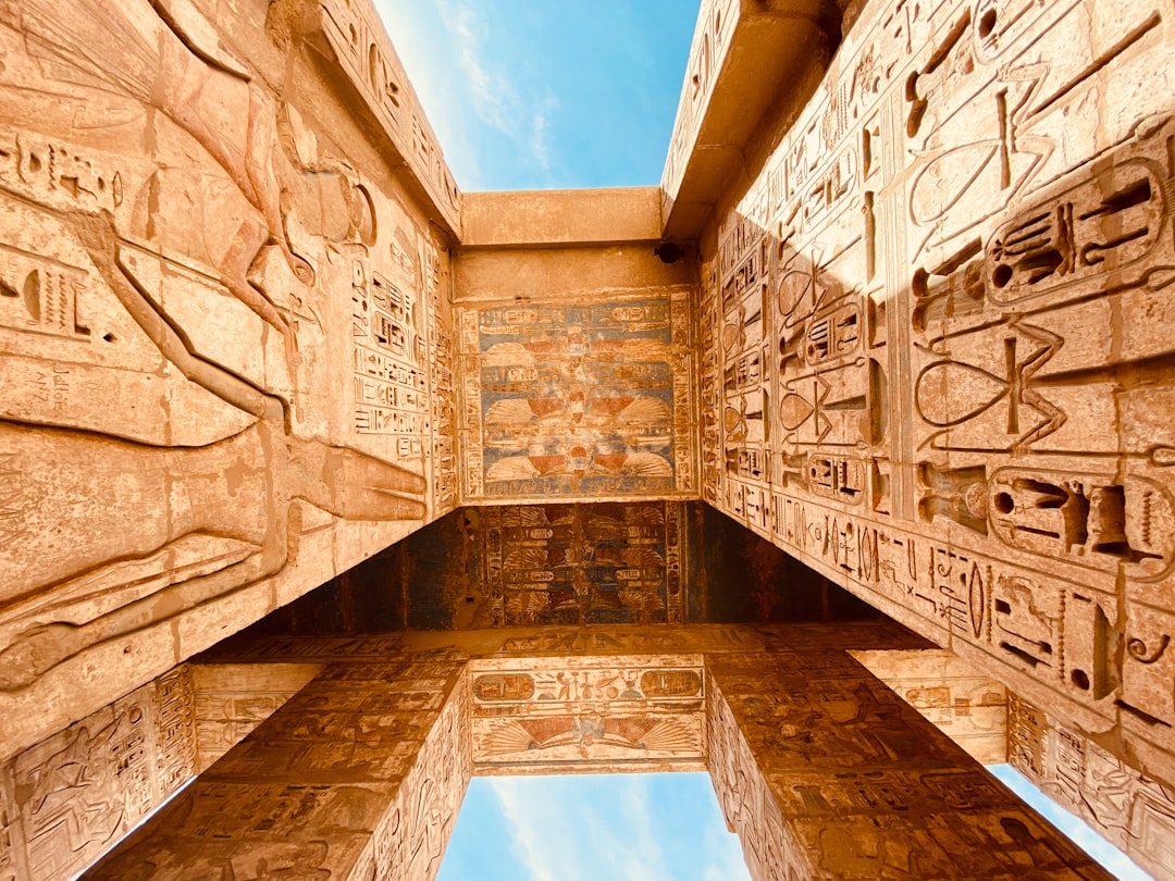 Entdecken Sie das Ägyptische Geologische Museum: ein Schatz in Kairo - Athar an Nabi | Secret World Trip Planner