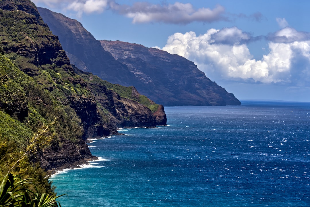 Entdecke den Kalalau Trail: Ein Trekking in der Wildnis - Kalalau Trail | Secret World Trip Planner