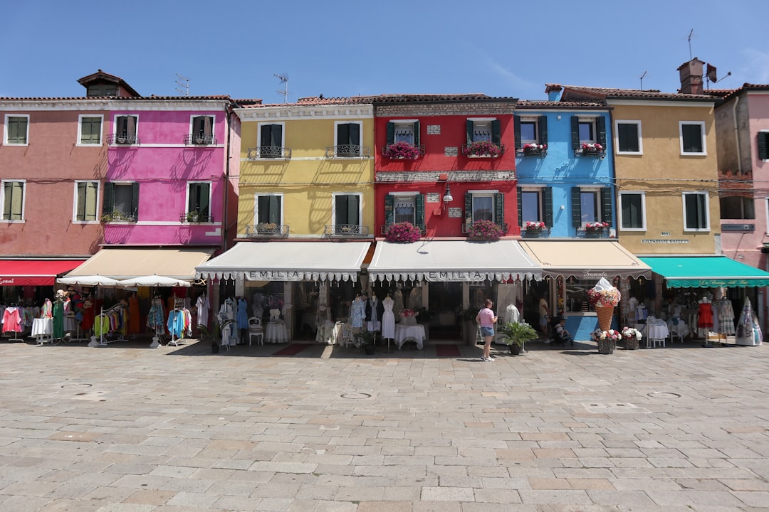 Esplorando il Mercato di Rialto: Un'Icona di Venezia - 306 | Secret World Trip Planner