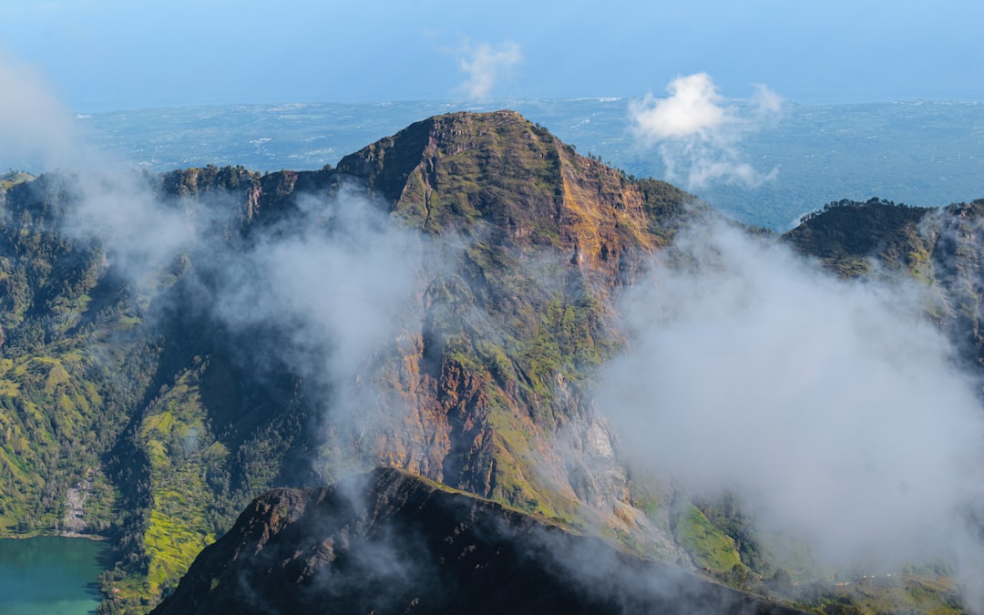 Trekking Sembalun Rinjani: An Incredible Adventure - Kabupaten Lombok Timur | Secret World Trip Planner