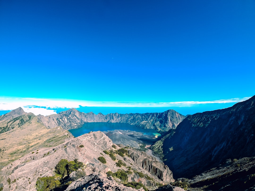 Trekking im Sembalun Rinjani: Ein Unglaubliches Abenteuer - Kabupaten Lombok Timur | Secret World Trip Planner