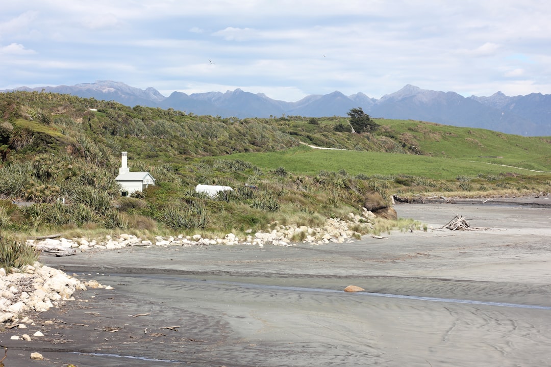 Scopri Robert Burns: il poeta scozzese in Nuova Zelanda - Dunedin | Secret World Trip Planner