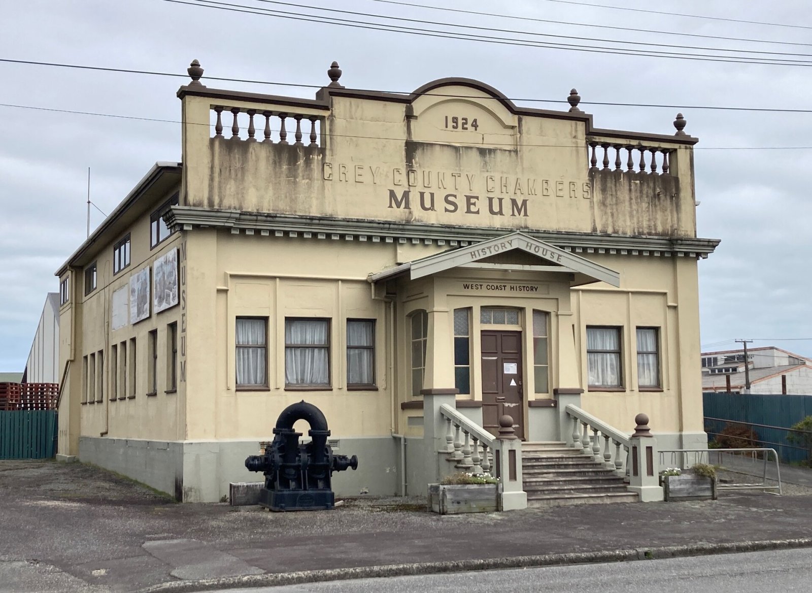 Entdecken Sie die Geschichte Neuseelands im History House - Greymouth | Secret World Trip Planner
