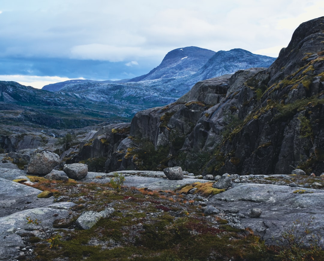 Trolltunga: la lingua di roccia a 700m sul fiordo - Skjeggedal 20 | Secret World Trip Planner