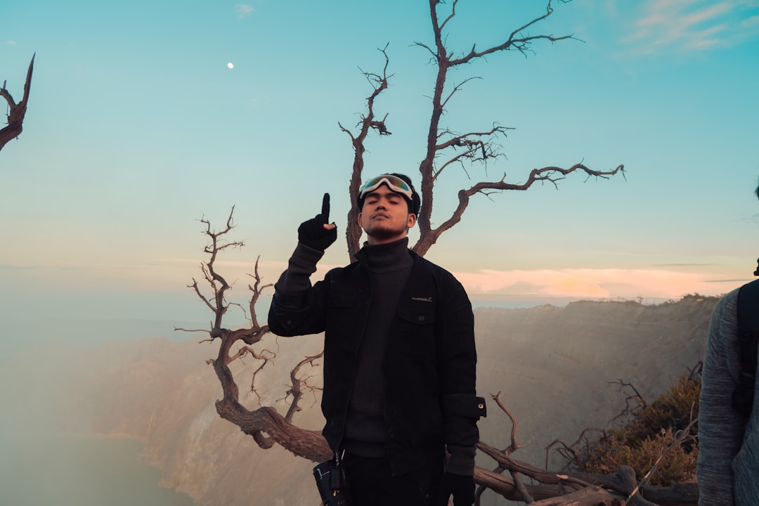 Ijen-Krater: Der türkisfarbene Säuresee in Ostjava - Kabupaten Banyuwangi | Secret World Trip Planner