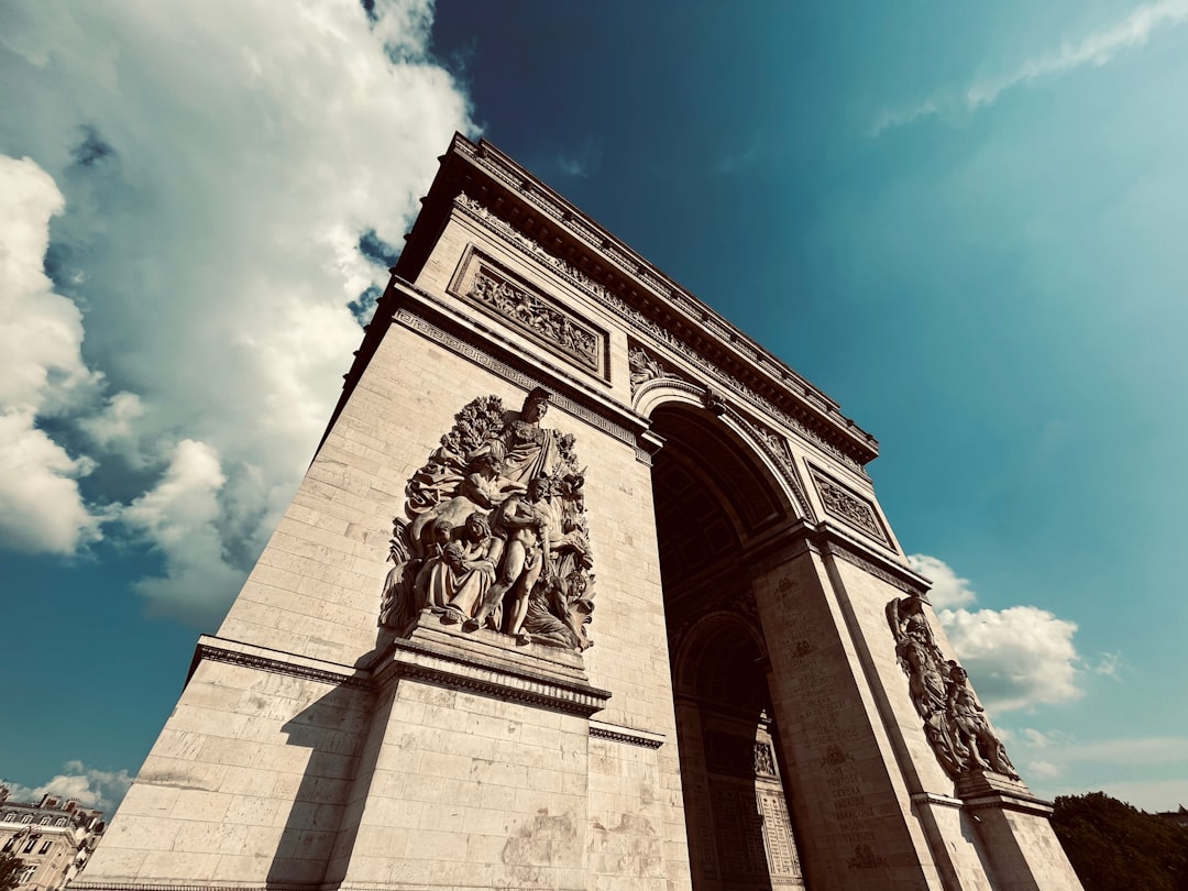 Secret World vs TripIt: Welche App gewinnt 2026 in Paris? - Parigi | Secret World Trip Planner