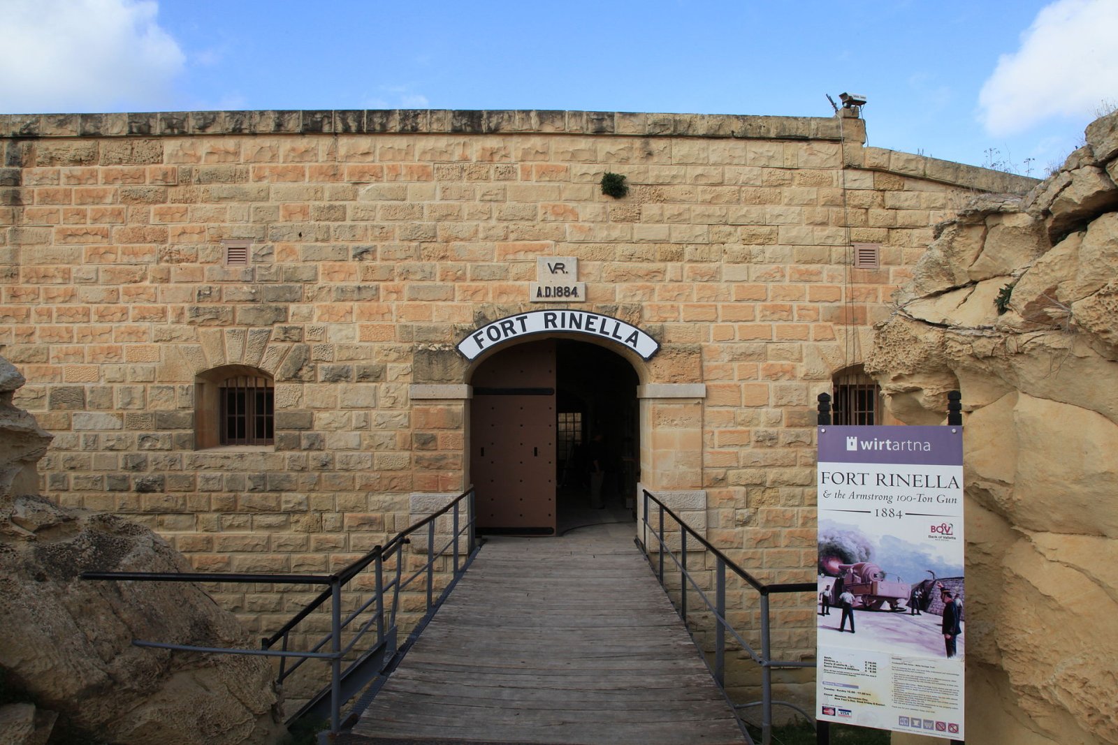 Entdecken Sie Fort Rinella: ein historischer Schatz in Malta — Fortizza