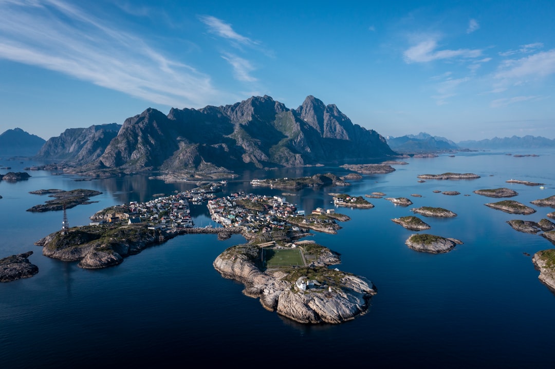 Henningsvær: aurore e natura selvaggia alle Lofoten - Henningsvaer | Secret World Trip Planner