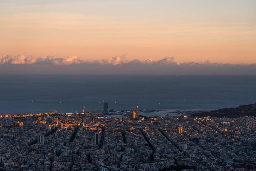 Die besten Reise-Apps 2026: 5 Must-Haves für Barcelona - Barcellona | Secret World Trip Planner