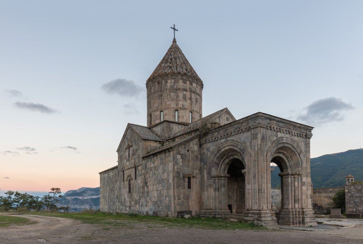 Monastero von Tatev: mittelalterliches Juwel in Armenien - H45 | Secret World Trip Planner