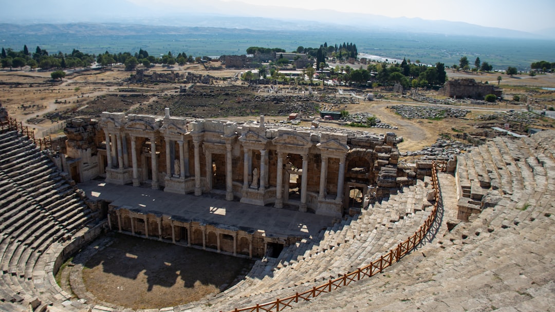 El Jem Amphitheater: Tunisia's Colosseum Awaits - Route Mahdia | Secret World Trip Planner