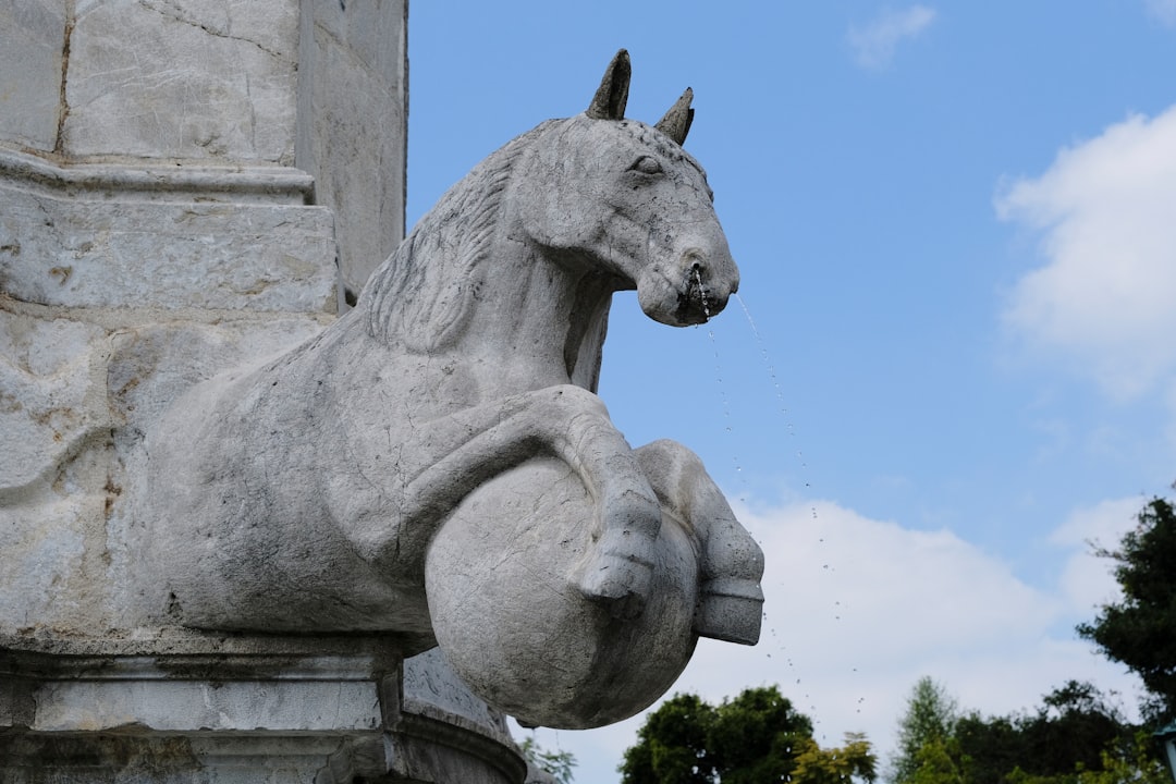 Exploring Plaza España: History and Beauty of Guatemala — Guatemala City