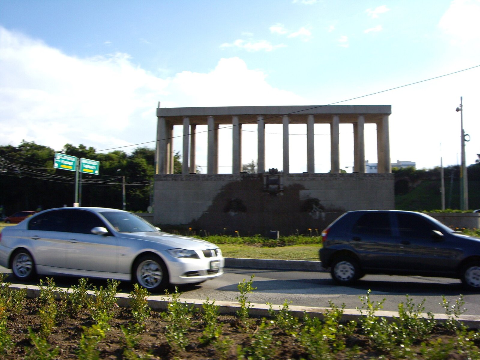 Monumento a la Raza: Ein Symbol für Geschichte und Kultur in Guatemala - Ciudad de Guatemala | Secret World Trip Planner