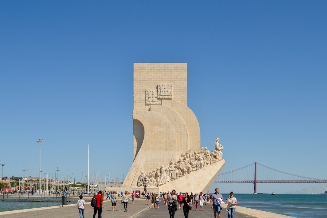 Monumento ao Trabalhador: simbolo di dedizione e arte in Portogallo — Funchal
