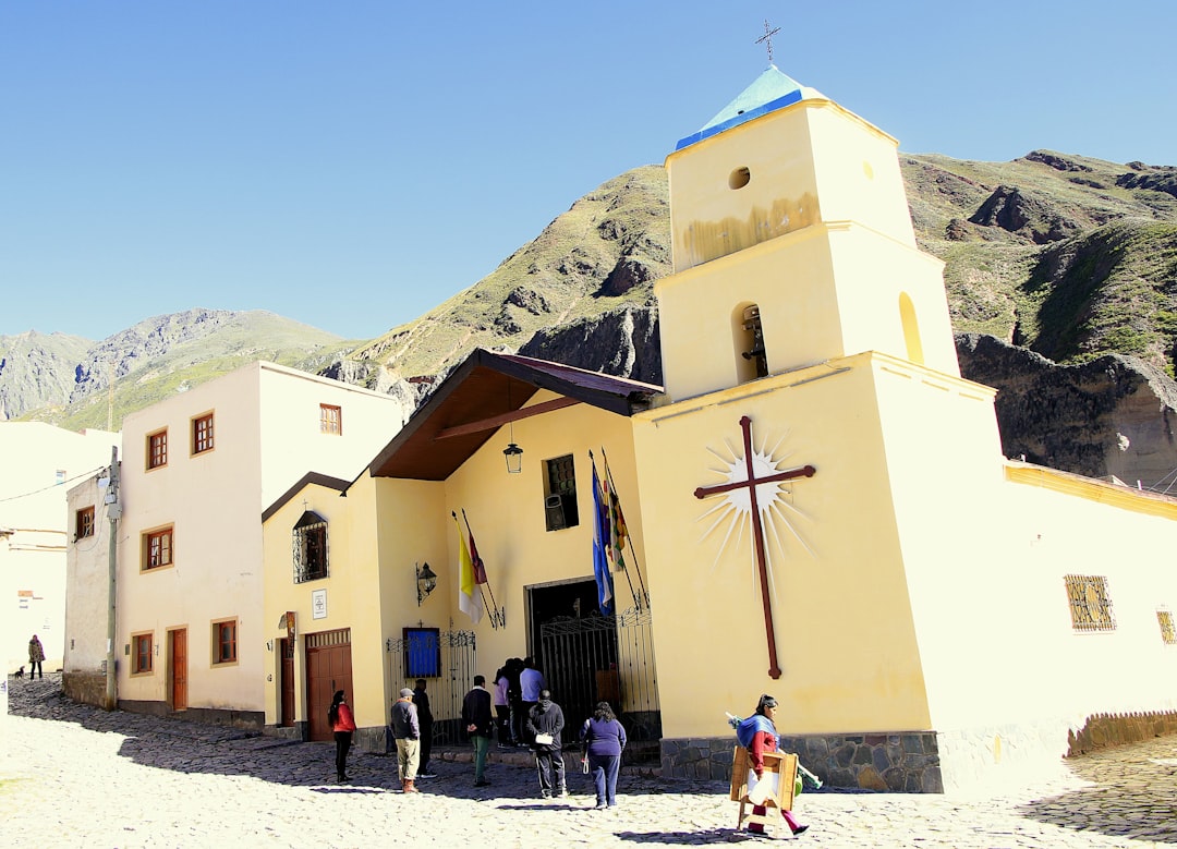 Scopri la Iglesia Santa Rosa de Lima a Purmamarca, Argentina - Purmamarca | Secret World Trip Planner
