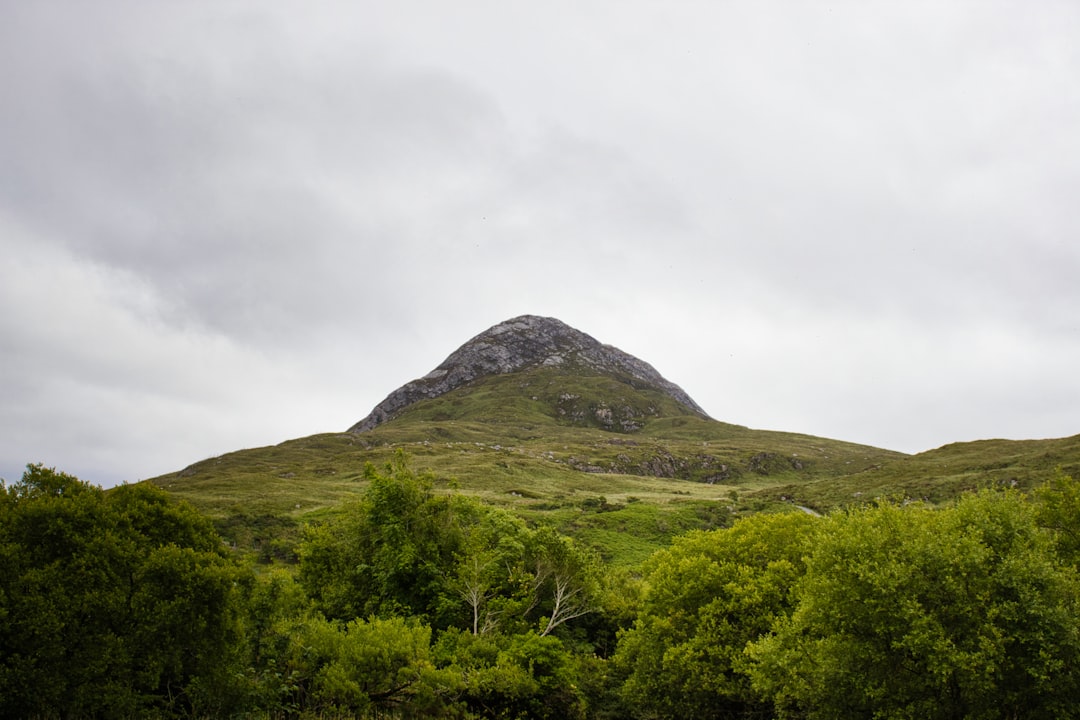 Entdecken Sie die Magie des Torc Mountain: Eine Reise durch Natur und Legenden — Pallas
