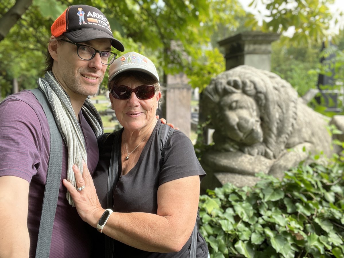 Kerepesi Friedhof: Gärten und Mausoleen in Budapest — Budapest