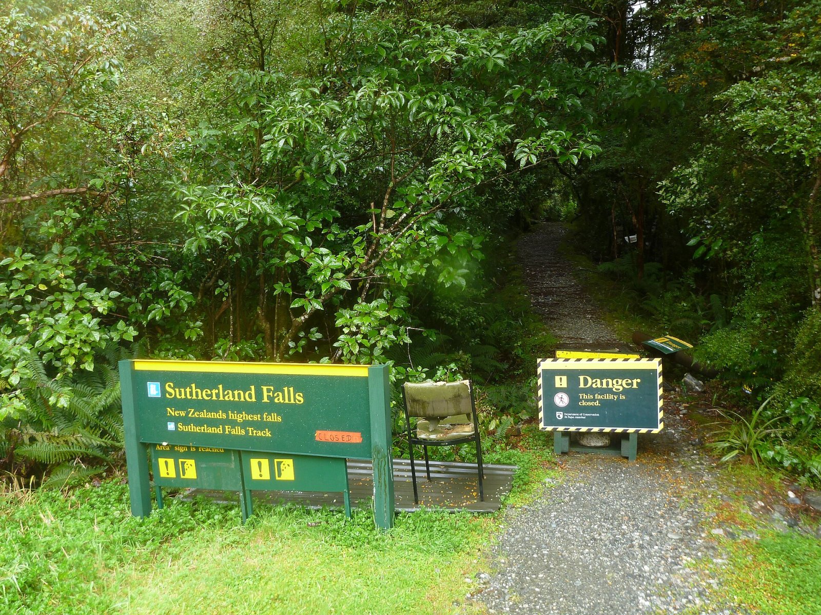 Sutherland Falls: Der Höchste Wasserfall Neuseelands — Milford Track
