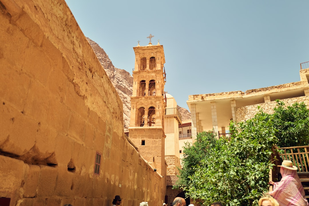 Entdecken Sie die Maronitische Kirche in Ägypten: ein kultureller Schatz — Almazah
