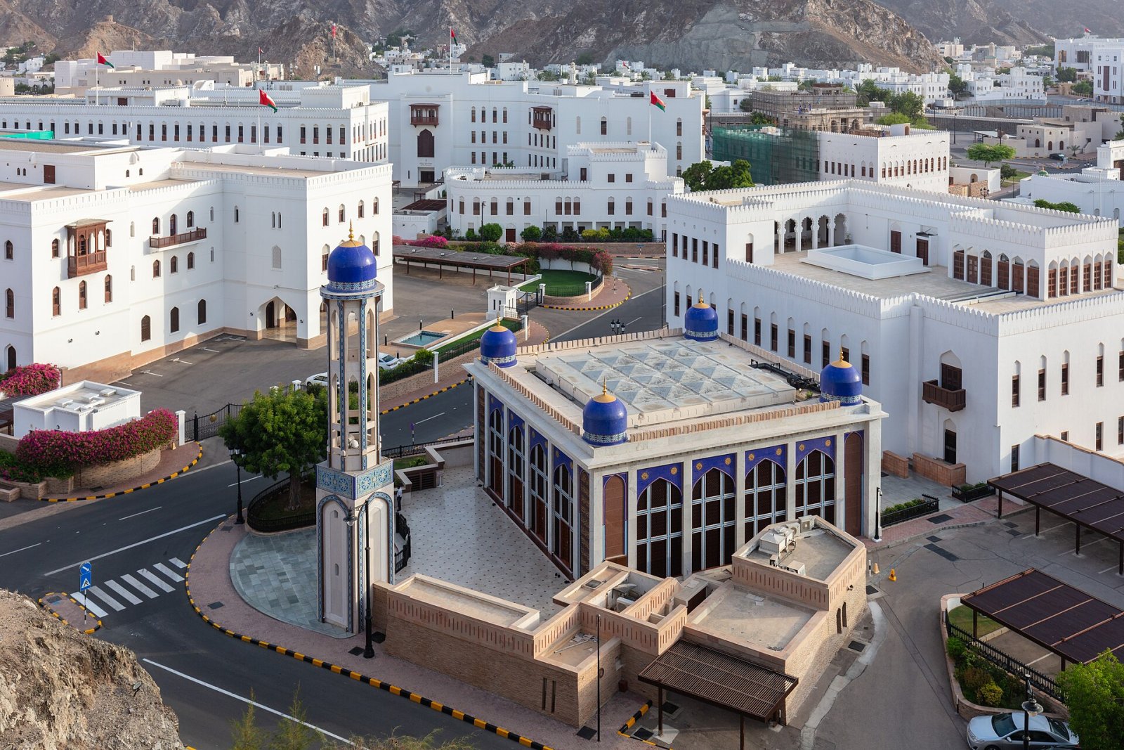 Discovering the Mosque in Oman: A Journey into Islamic Culture - Tawi Bedi Guish | Secret World Trip Planner