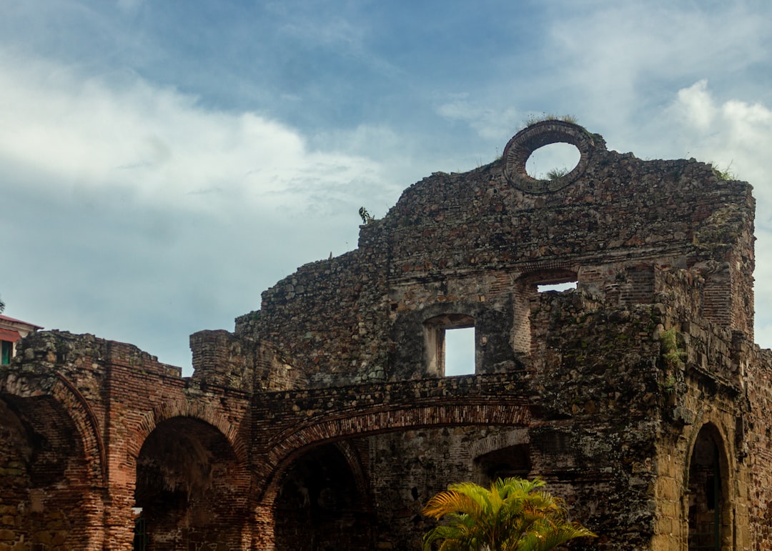 Entdecken Sie die Kirche von Panama: ein kultureller Schatz zu besuchen — Hacia el Valle 22-59