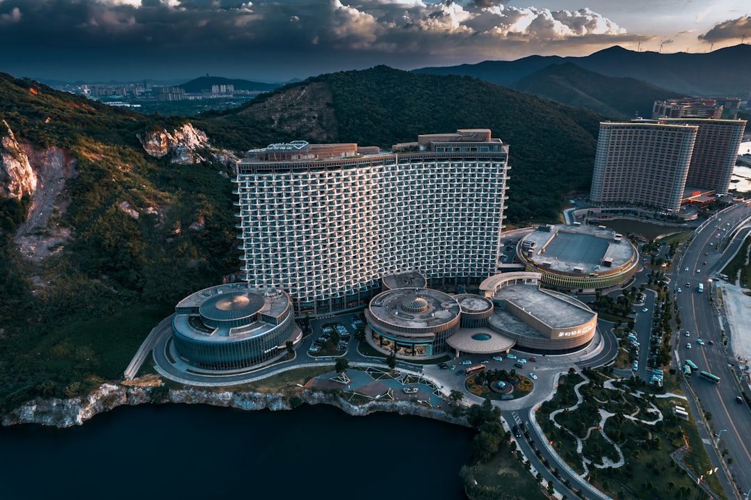 Deokgu Oncheon: natürliche Thermalquellen in Uljin - Uljin | Secret World Trip Planner