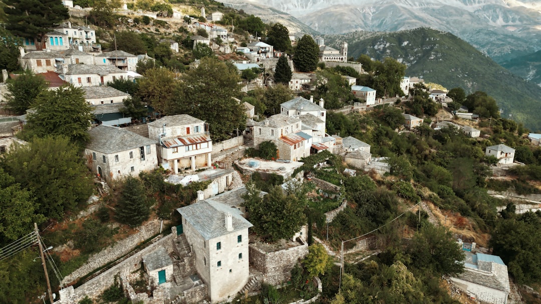 Estate Argyros: Assyrtiko und Vulkan auf Santorini - Episkopi Gonias 847 00 | Secret World Trip Planner