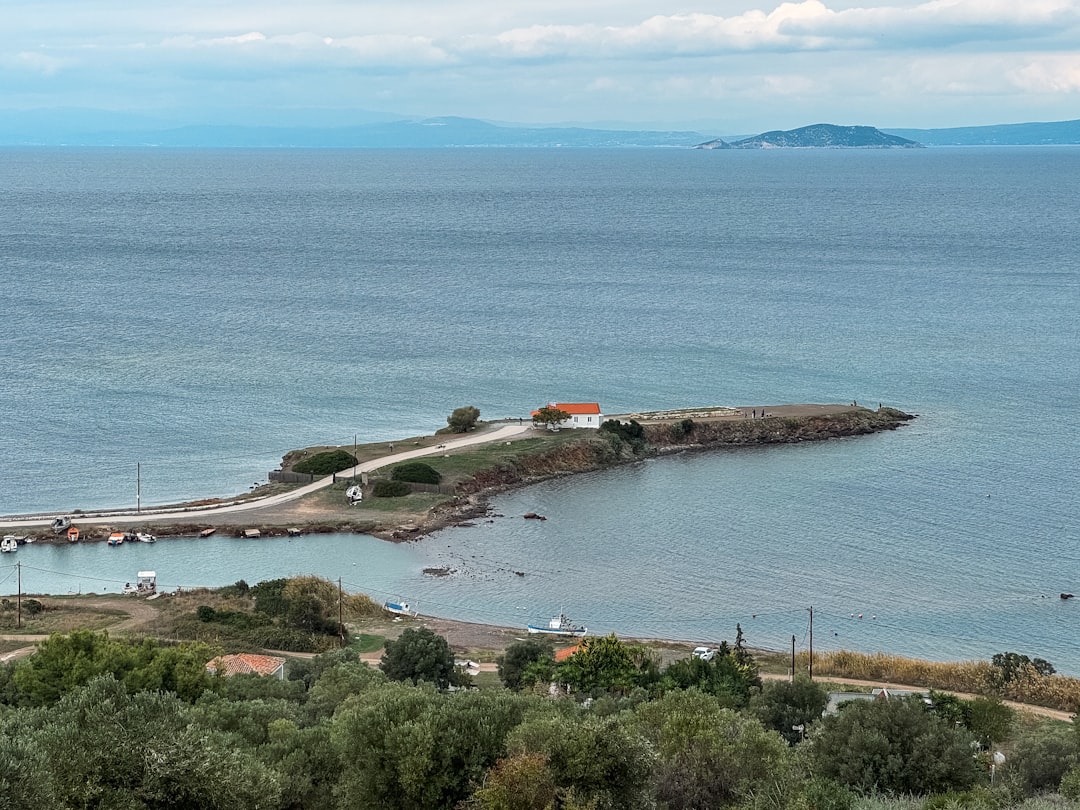 Estate Argyros: Assyrtiko und Vulkan auf Santorini - Episkopi Gonias 847 00 | Secret World Trip Planner