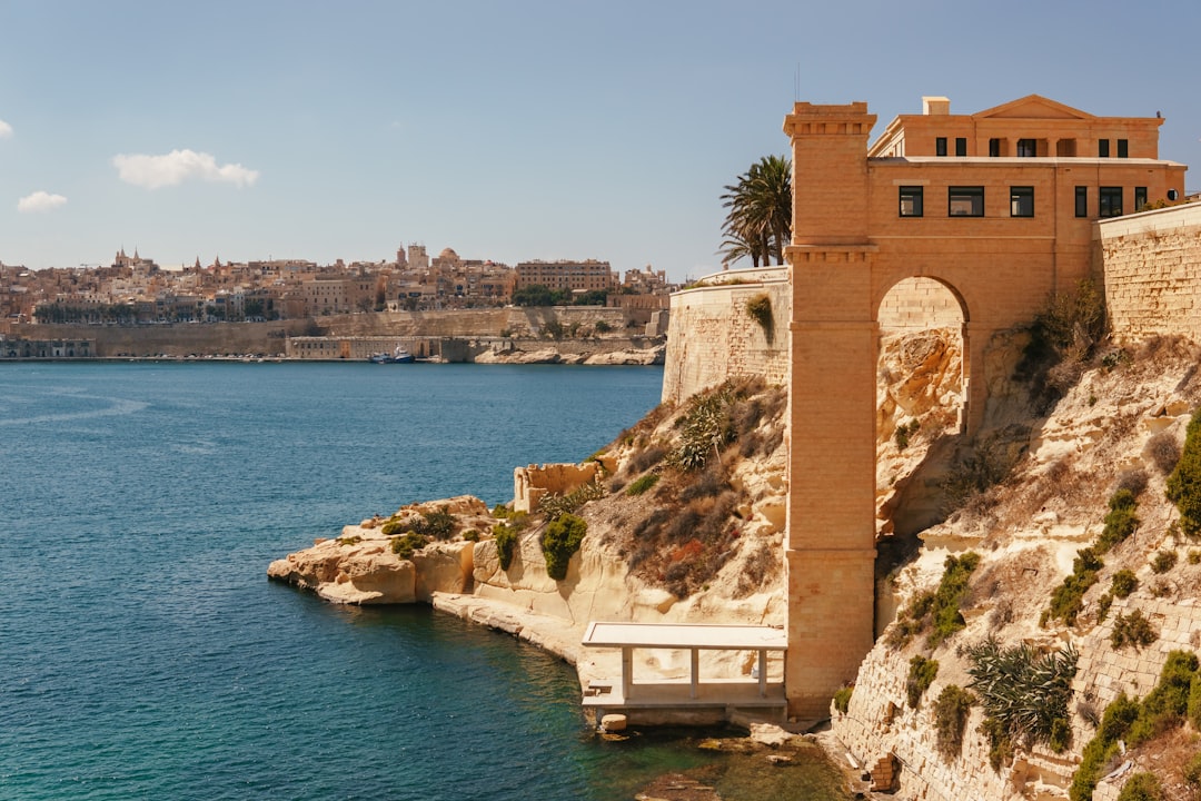 Entdecke Kalkara: ein Juwel im Herzen Maltas — Kalkara