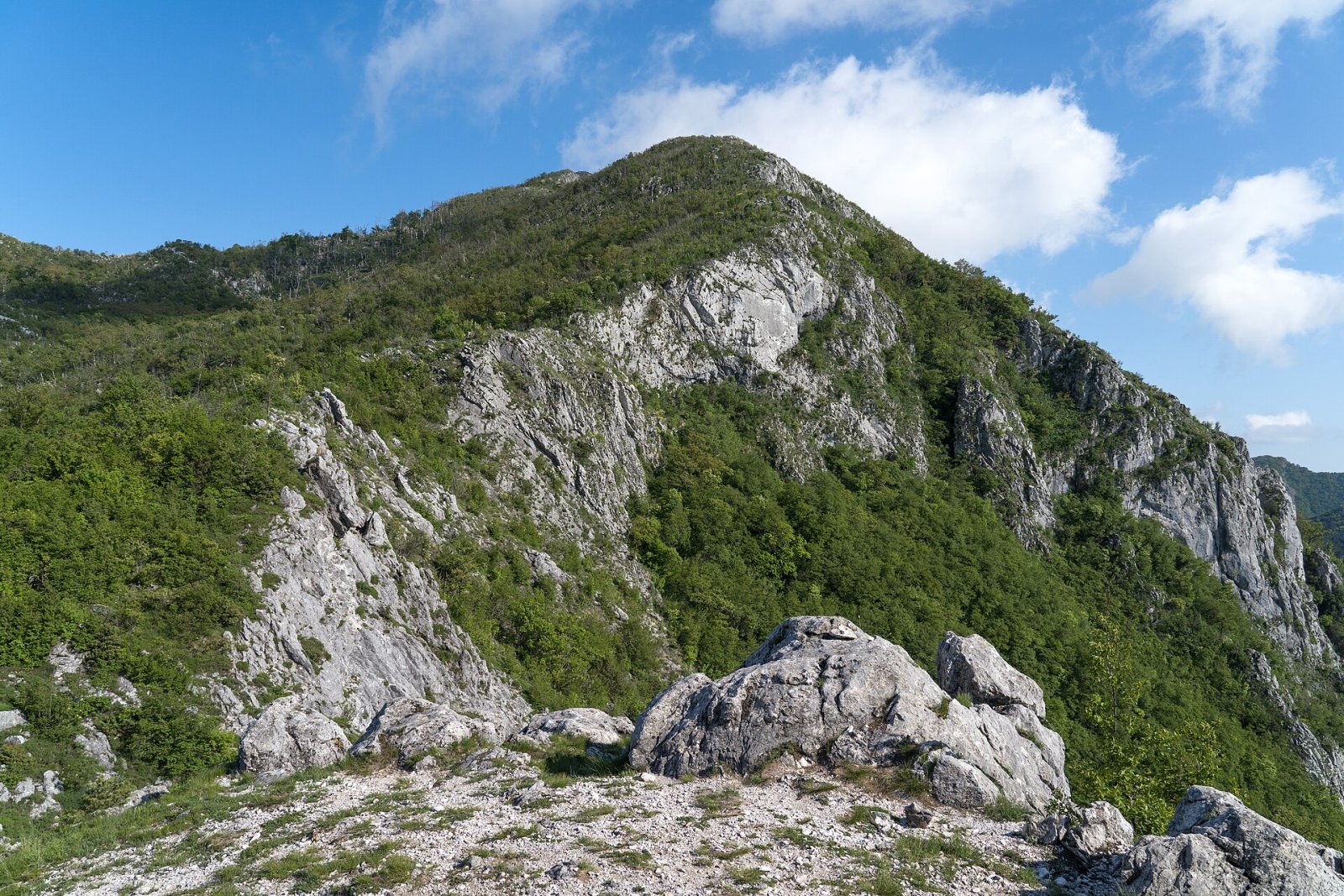 Entdecken Sie Bijela Skala: ein Paradies in Montenegro - Tudjemili | Secret World Trip Planner