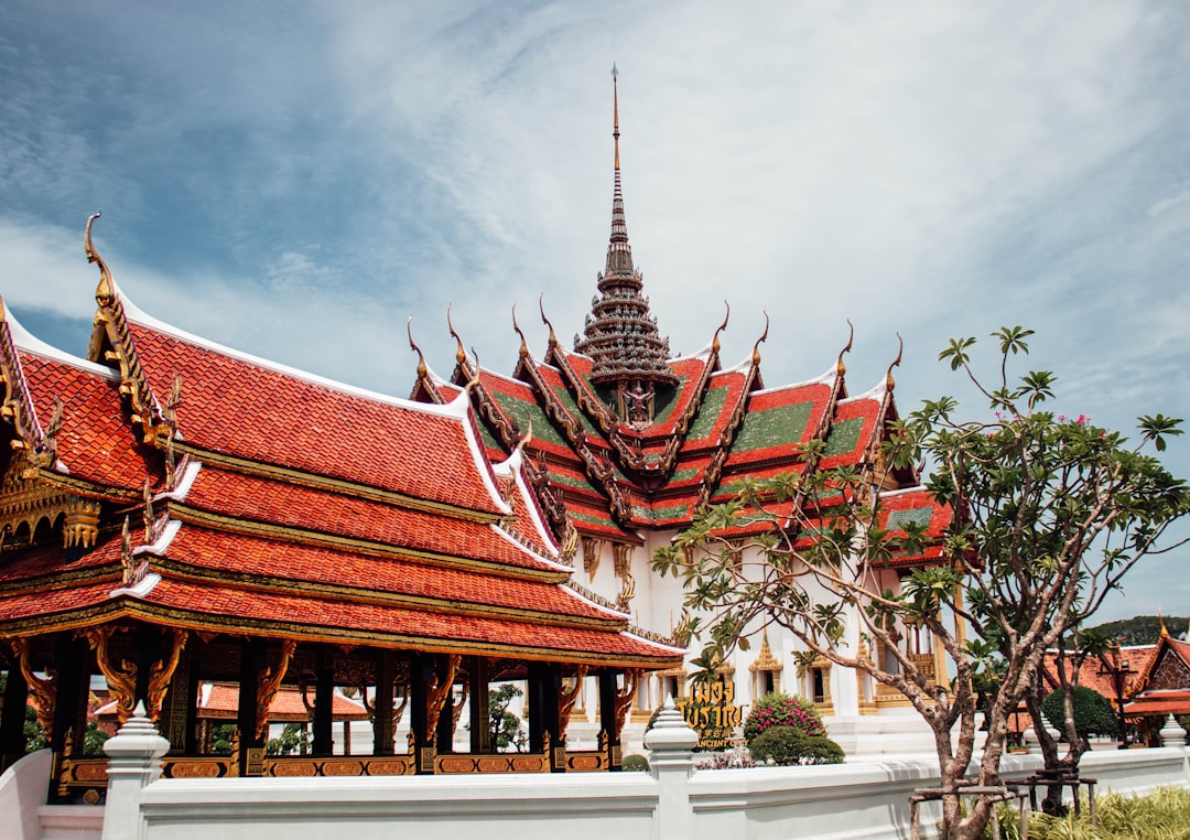 Chedi Entdecken: Eine Reise in die thailändische Kultur - Mueang Prachinburi District | Secret World Trip Planner