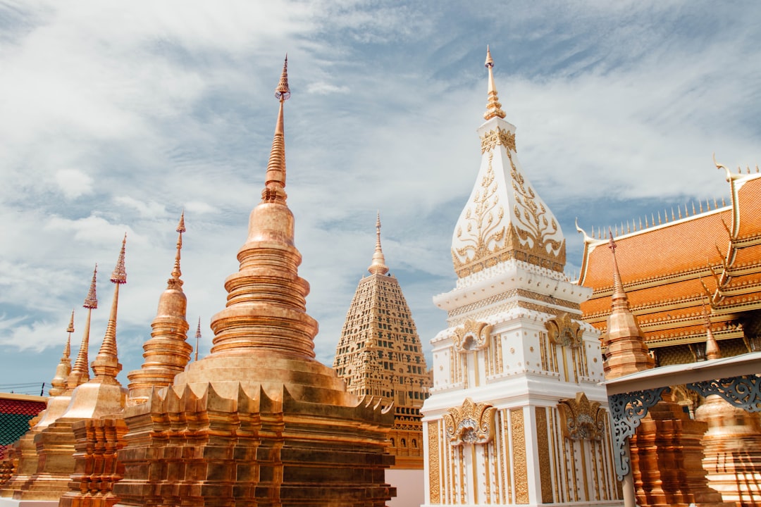 Chedi Entdecken: Eine Reise in die thailändische Kultur - Mueang Prachinburi District | Secret World Trip Planner