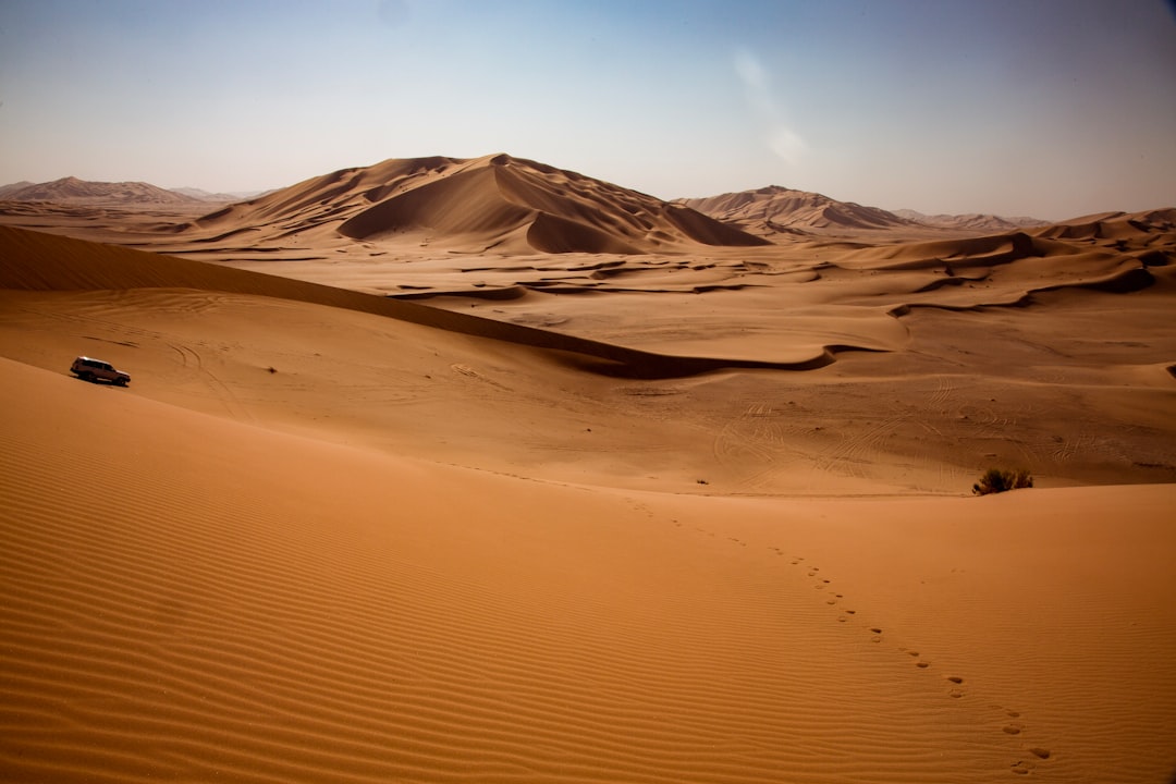 Rub' al-Khali: Die größte Wüste der Welt | Secret World Trip Planner