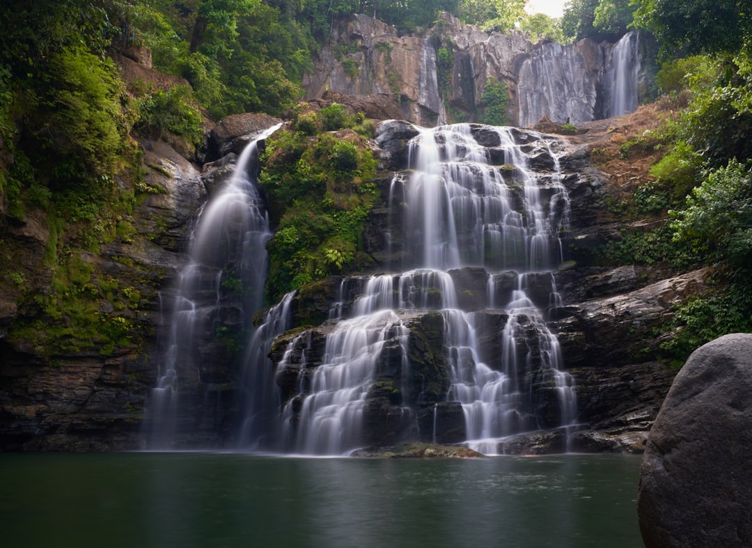 Cascate Nauyaca: Doppelsprung im costa-ricanischen Wald - Pérez Zeledón | Secret World Trip Planner