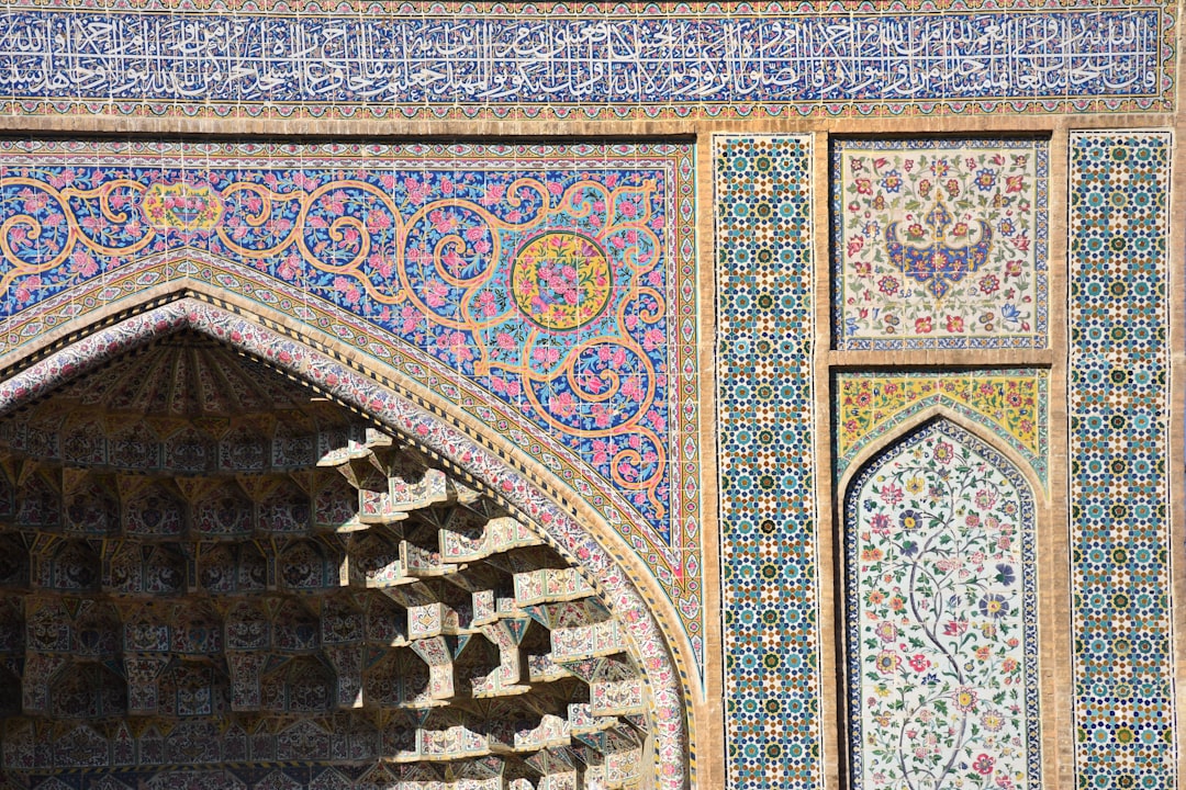 Vakil Bazaar in Shiraz: Heart of the Persian Market - District 8 | Secret World Trip Planner