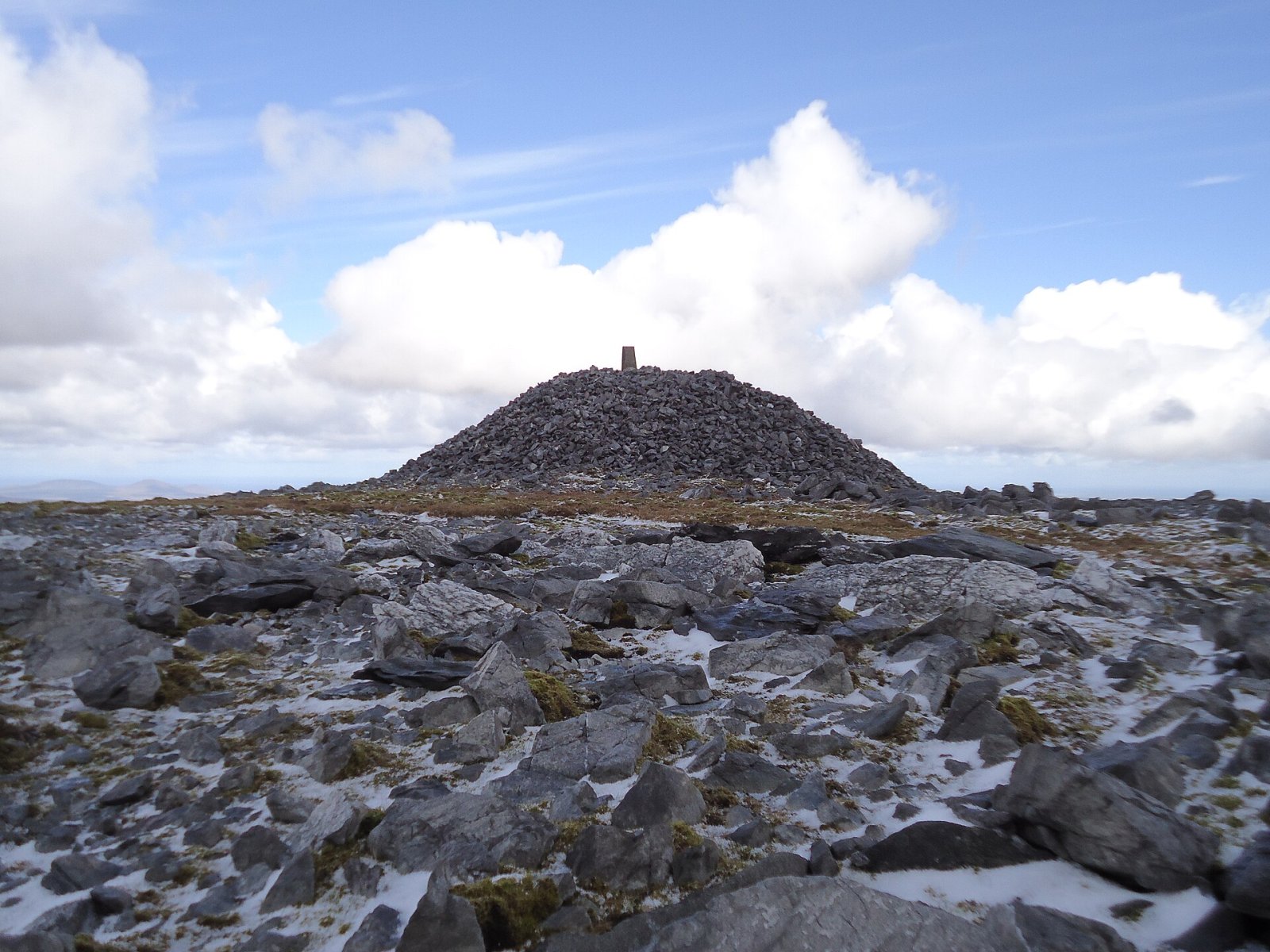 Entdecke Slieve Carr: der abgelegene Berg Irlands - Tarsaghaun | Secret World Trip Planner