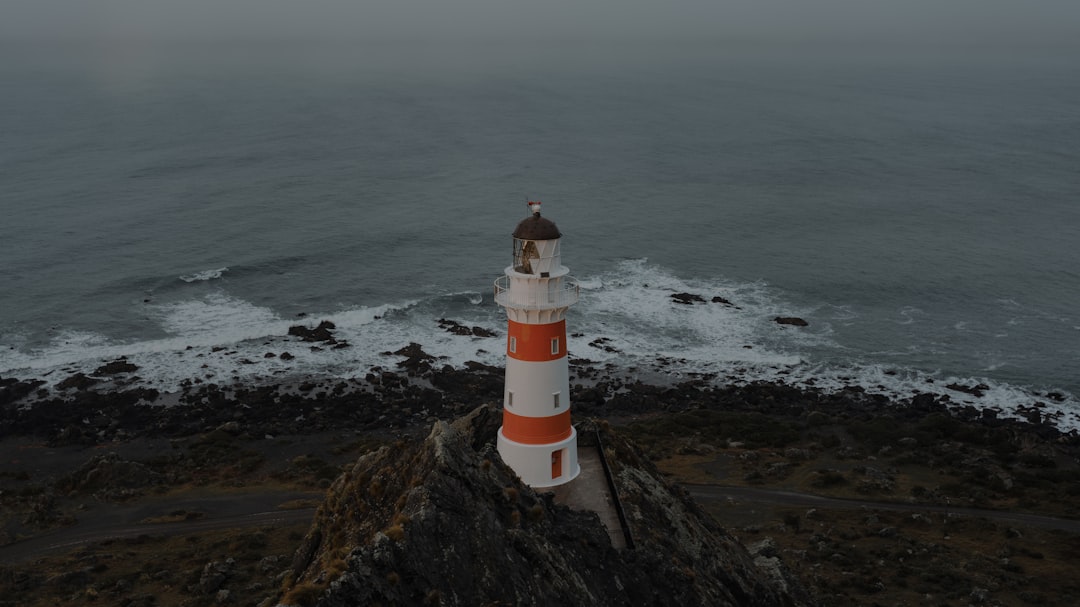 Cape Palliser Lighthouse: il faro più antico della Nuova Zelanda - Cape Palliser 5772 | Secret World Trip Planner