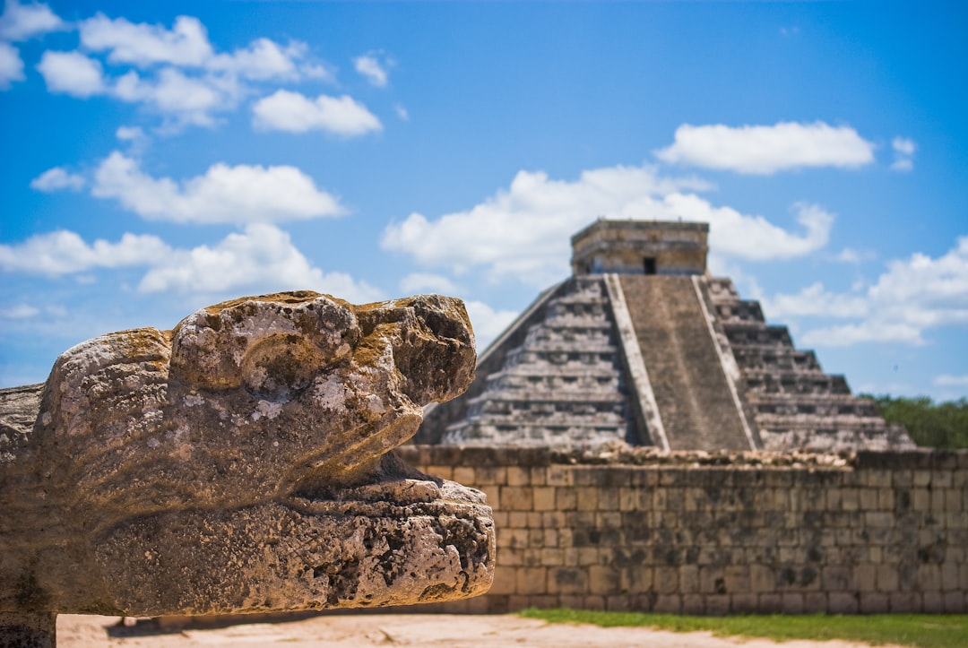 Chichén Itzá: Maya-Architektur aus Licht und Stein — 97751 Yucatán