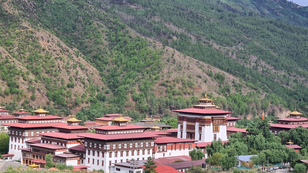 Hochgebirgsweine in Shangri-La: zwischen Weinbergen und Himalaya - Diqing Tibetan Autonomous Prefecture | Secret World Trip Planner