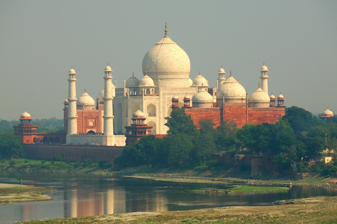 Taj Mahal at Dawn: Lights and Colors on the Yamuna - Agra | Secret World Trip Planner